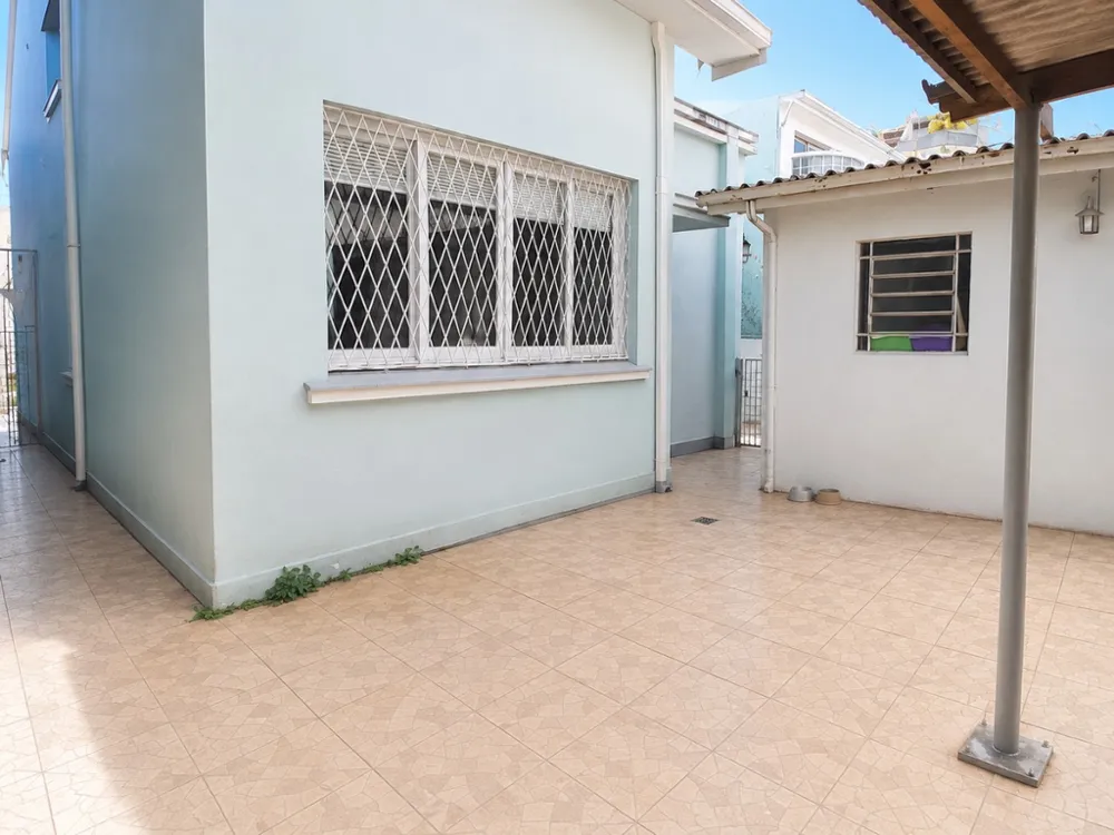 Casa para venda no bairro Auxiliadora em Porto Alegre
