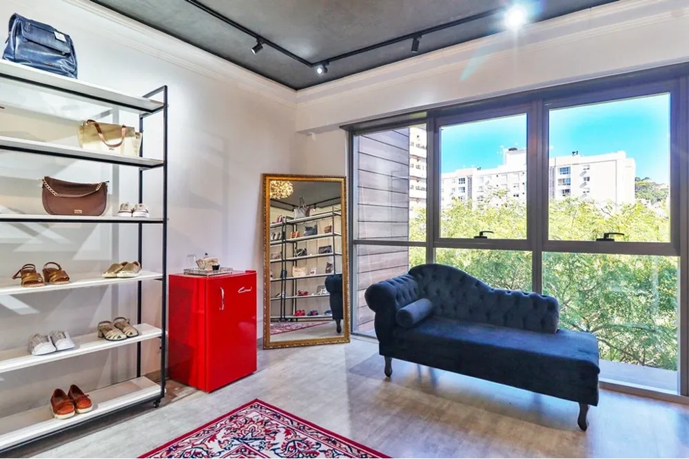 Sala para venda no bairro Tristeza em Porto Alegre