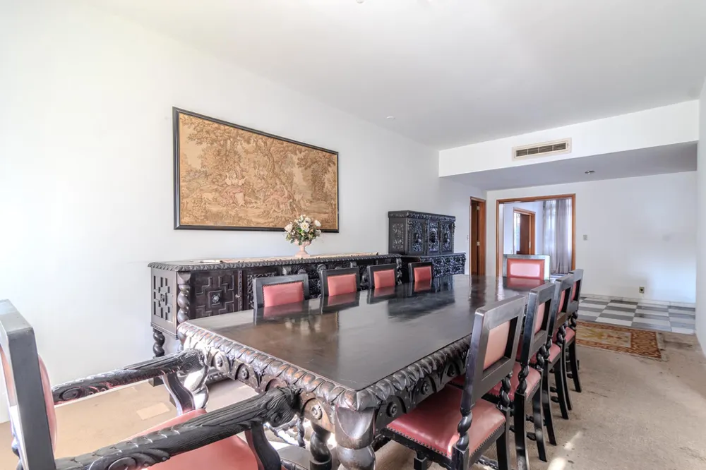Apartamento para venda no bairro Moinhos de Vento em Porto Alegre
