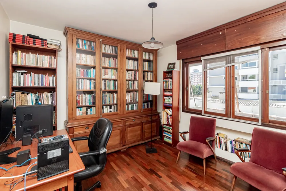 Casa para venda no bairro Cristal em Porto Alegre