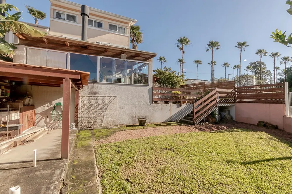 Casa para venda no bairro Lomba do Pinheiro em Porto Alegre
