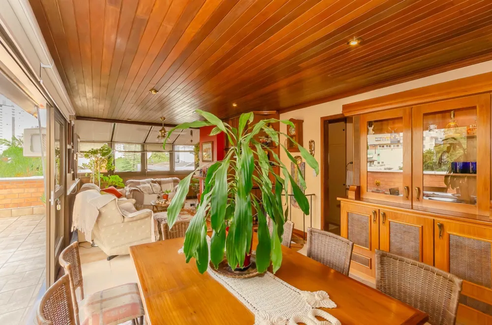 Cobertura Duplex para venda no bairro Petrópolis em Porto Alegre