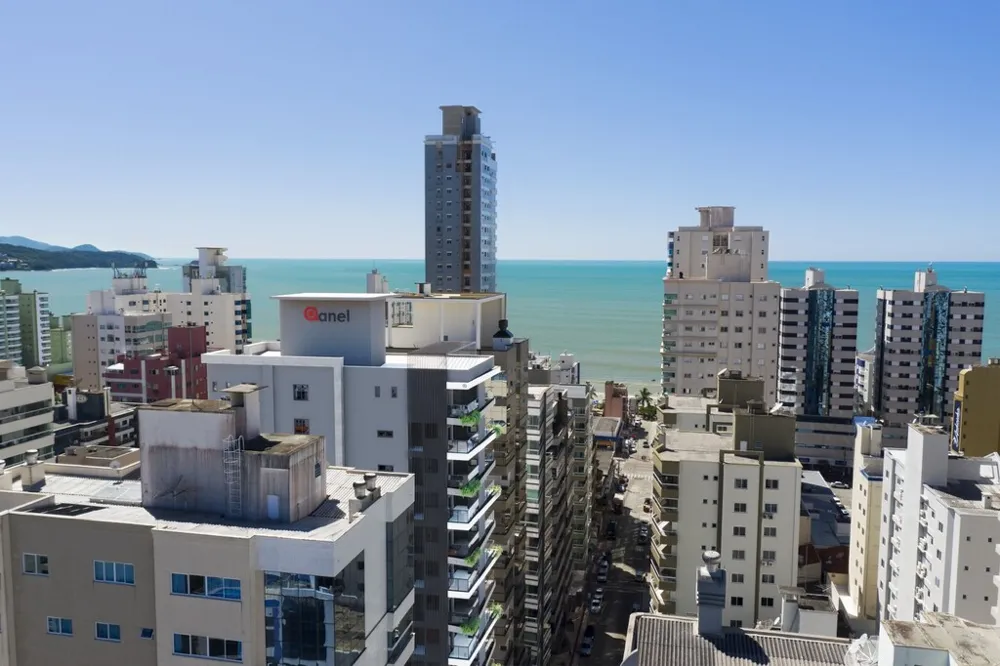 Apartamento para venda no bairro Meia Praia em Itapema