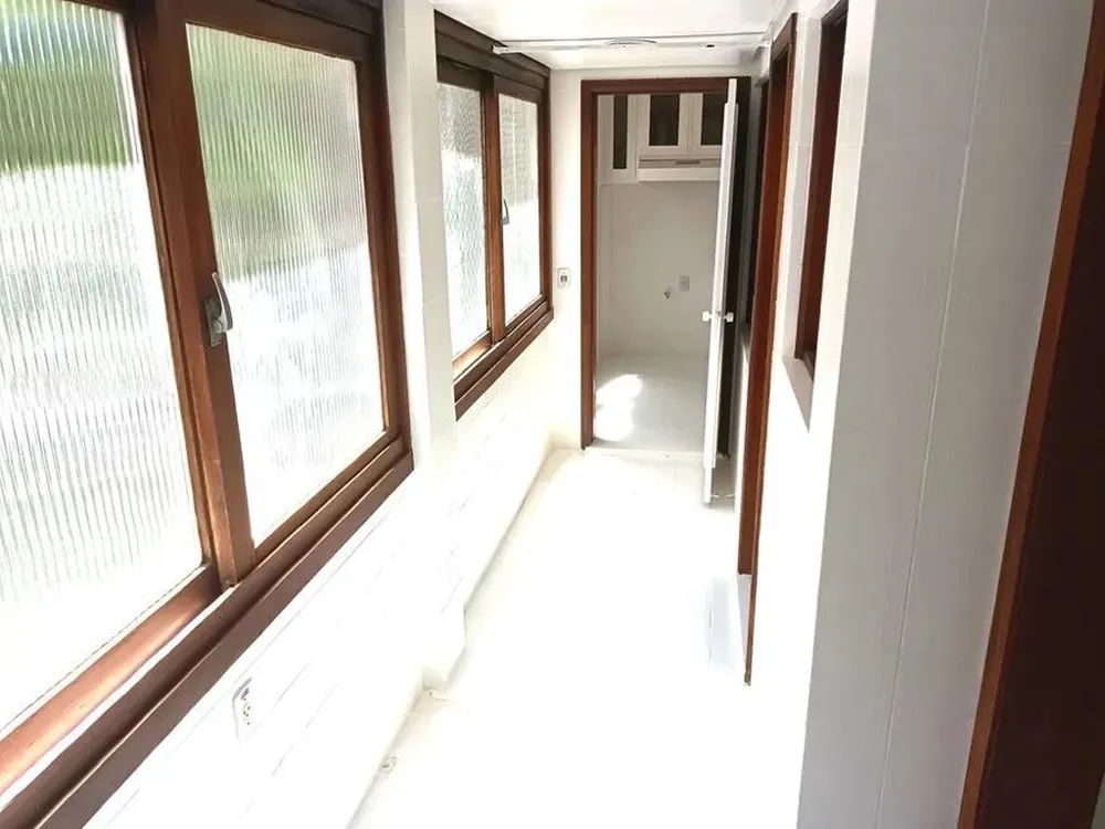 Apartamento para venda no bairro Moinhos de Vento em Porto Alegre