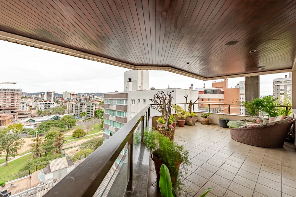 Cobertura Duplex para venda no bairro Bela Vista em Porto Alegre
