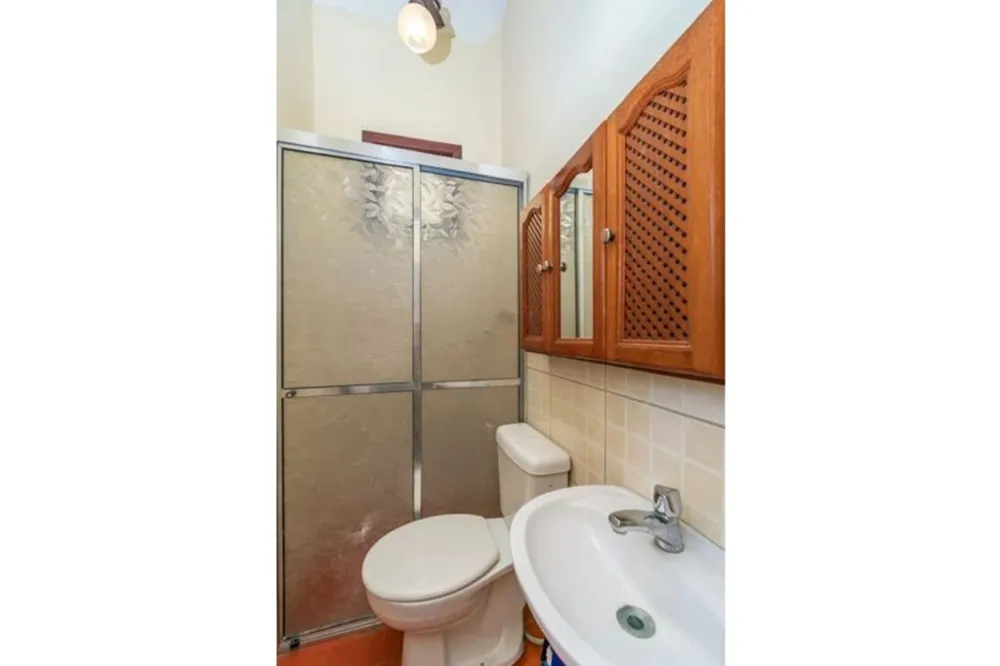 Casa para venda no bairro Azenha em Porto Alegre