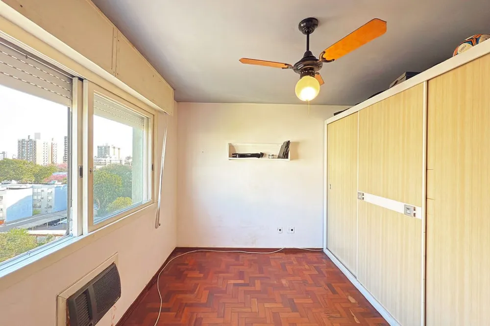 Apartamento para venda no bairro Menino Deus em Porto Alegre