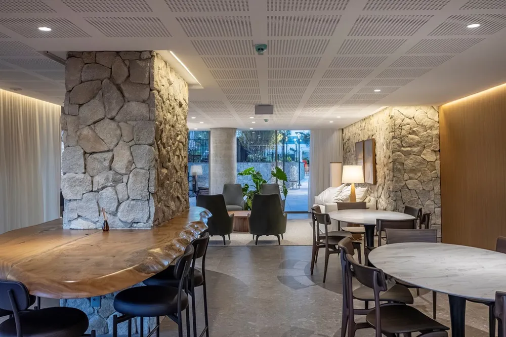 Apartamento para venda no bairro Três Figueiras em Porto Alegre