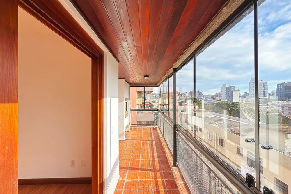 Apartamento para venda no bairro Menino Deus em Porto Alegre