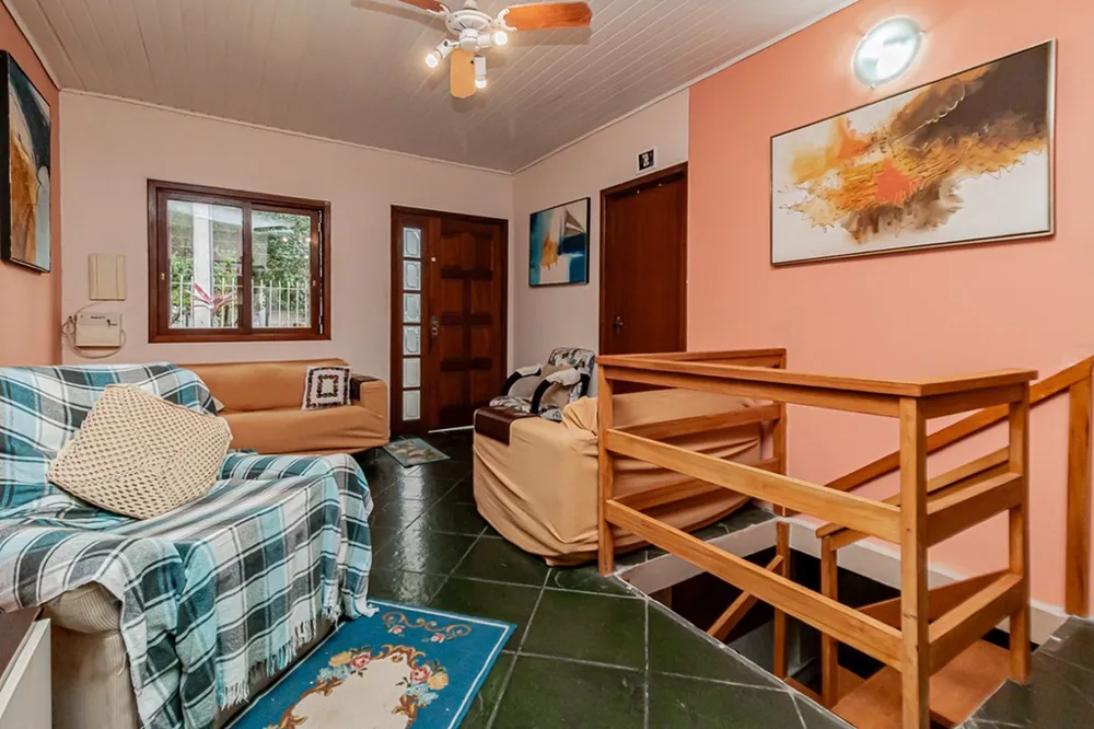 Casa para venda no bairro Vila Ipiranga em Porto Alegre