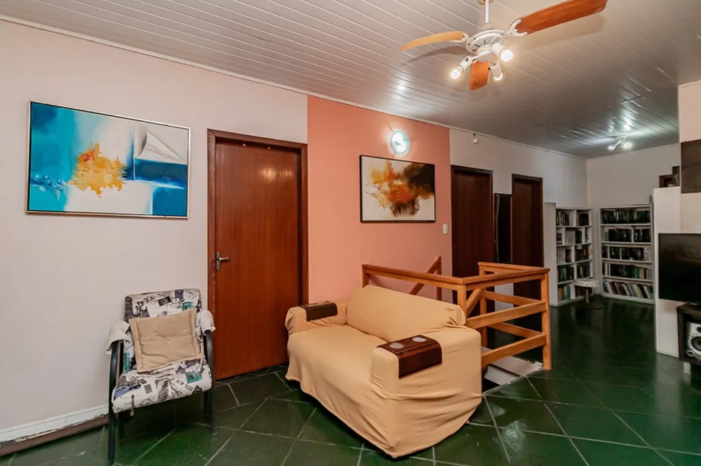 Casa para venda no bairro Vila Ipiranga em Porto Alegre