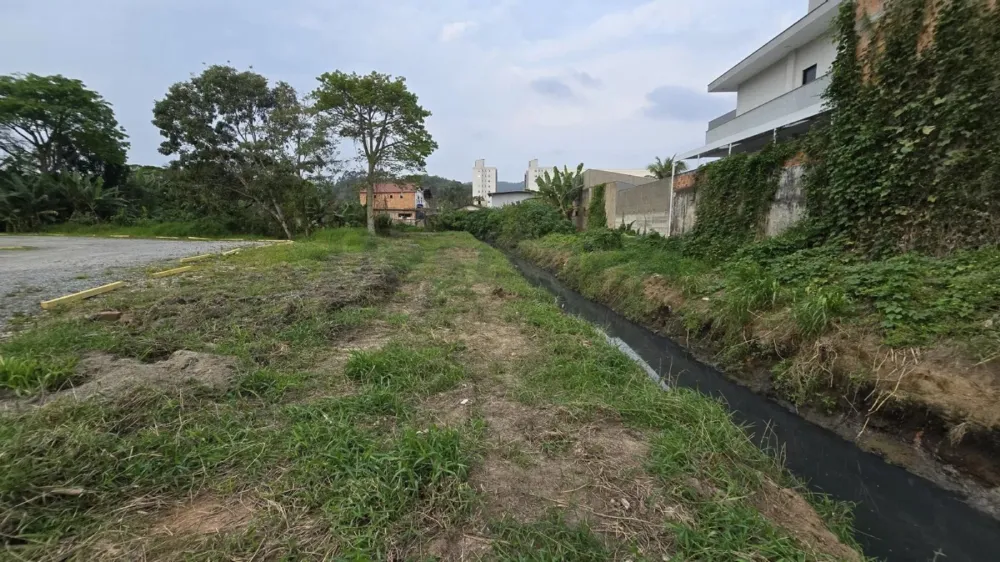 Terreno para Locação Anual no bairro Centro em Camboriú