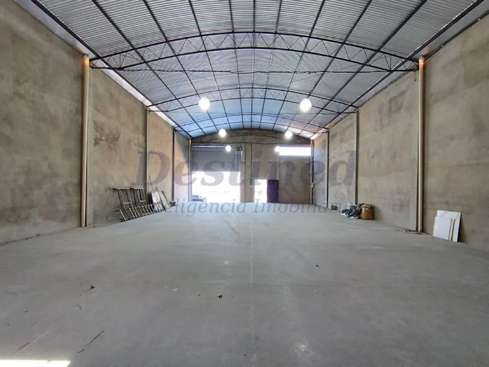 Imóvel Comercial para Locação Anual no bairro Rondônia em Novo Hamburgo