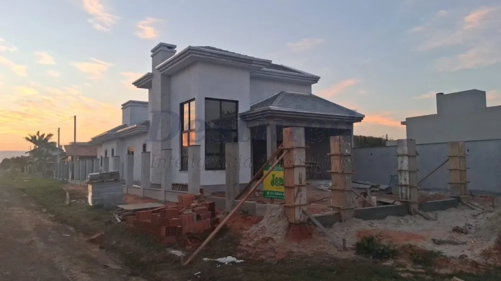 Casa 3 quartos para Venda no bairro Balneário Malinsky  em Arroio do Sal