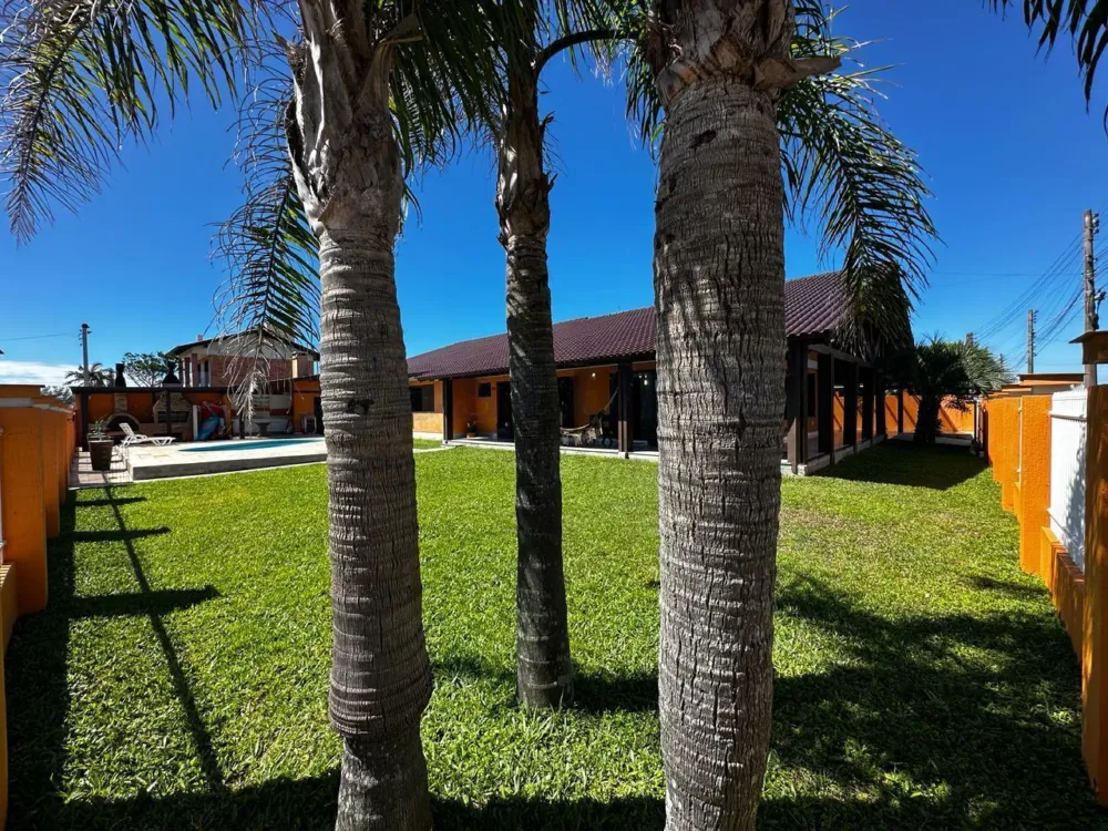 Casa 05 dormitórios para venda em Xangrilá