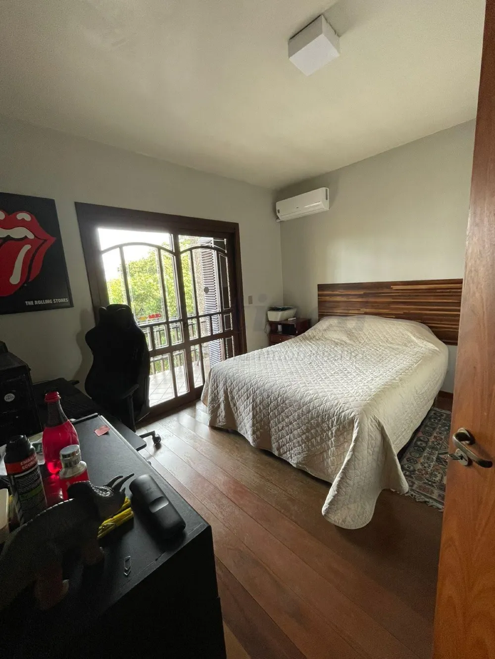 Excelente casa residencial e comercial muito bem localizada na Av Pedro Adams Filho 