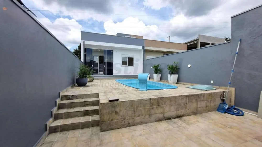 Casa com piscina para venda no Bairro Imigrante em Campo Bom