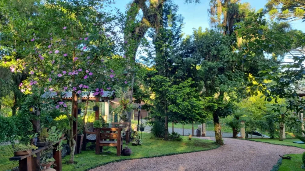 Casa 4 quartos para Venda no bairro Suzana em Canela