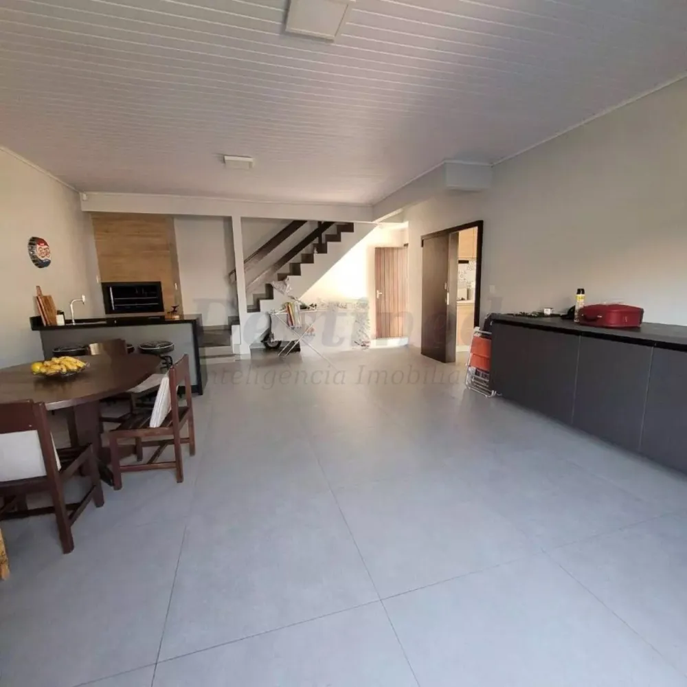 Casa 5 quartos para Venda no bairro Atlântico em Arroio do Sal