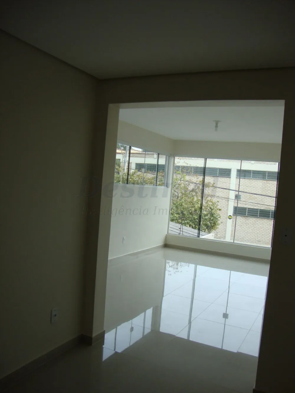 Casa de 2 pisos com 03 dormitórios para venda no bairro Rio Branco em Novo Hamburgo