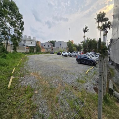 Terreno para Locação Anual no bairro Centro em Camboriú