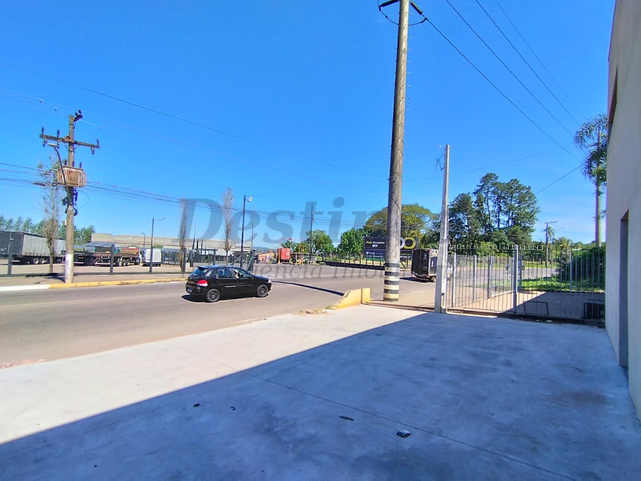 Imóvel Comercial para Locação Anual no bairro Rondônia em Novo Hamburgo