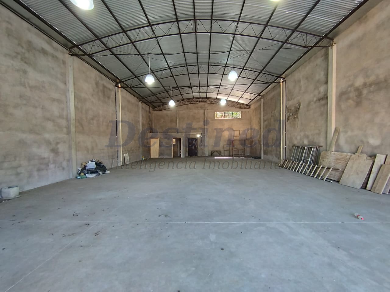 Imóvel Comercial para Locação Anual no bairro Rondônia em Novo Hamburgo