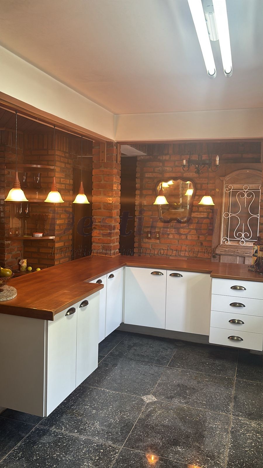 Sítio / Chácara 6 suítes para Venda no bairro rochendo em Três Coroas