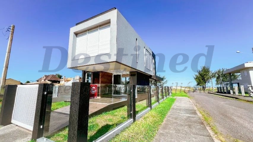 Casa 3 suítes para Venda no bairro Centro em Capão da Canoa