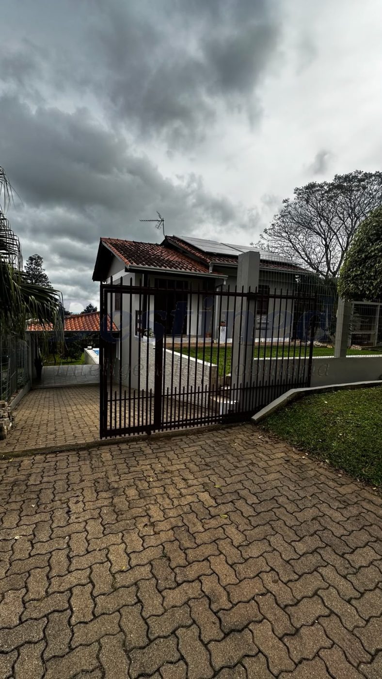 Casa 02 quartos para Venda no bairro Lomba Grande em Novo Hamburgo