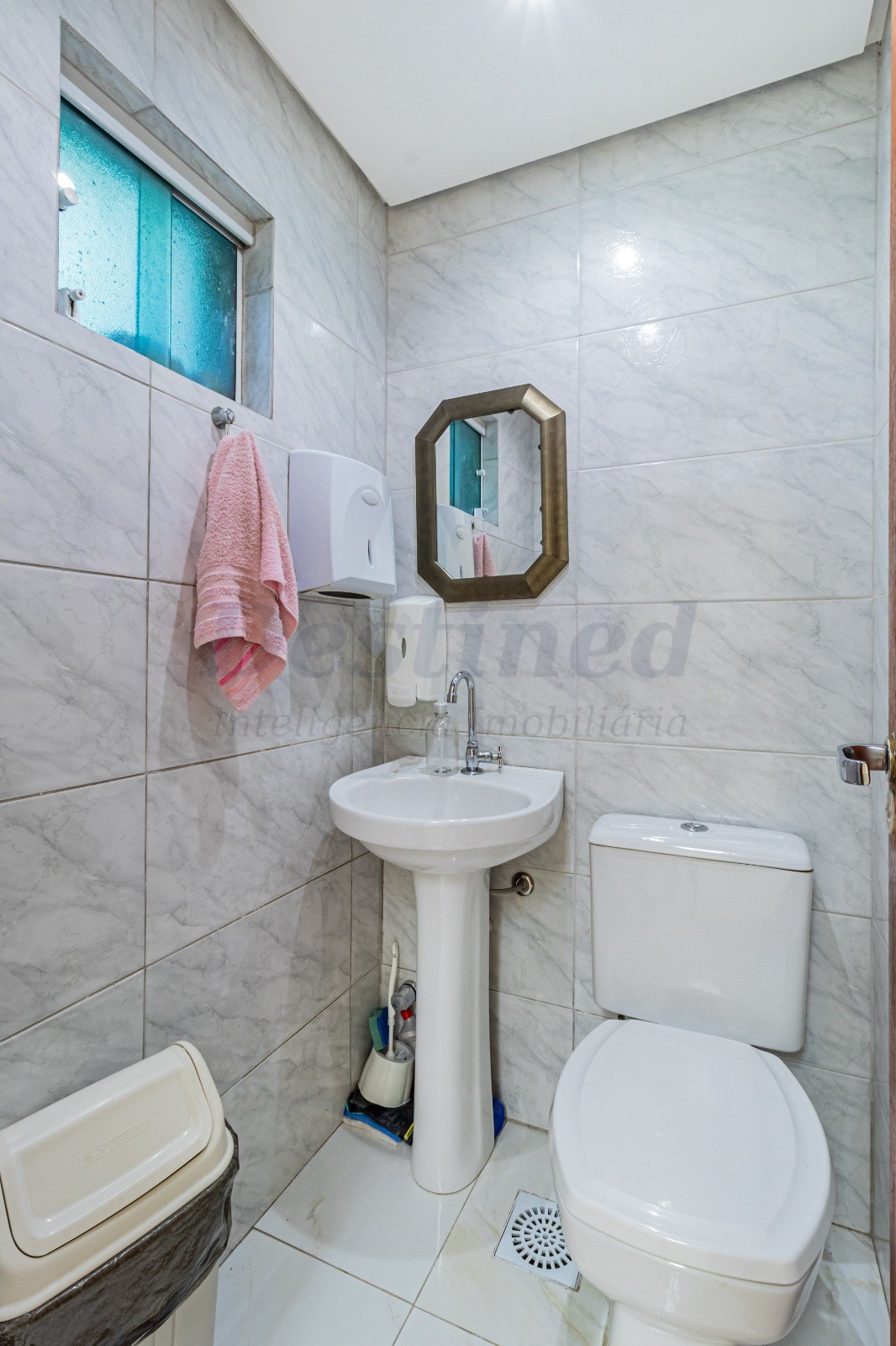 Apartamento 3 quartos pra aluguel no bairro Jardim Itu em Porto Alegre