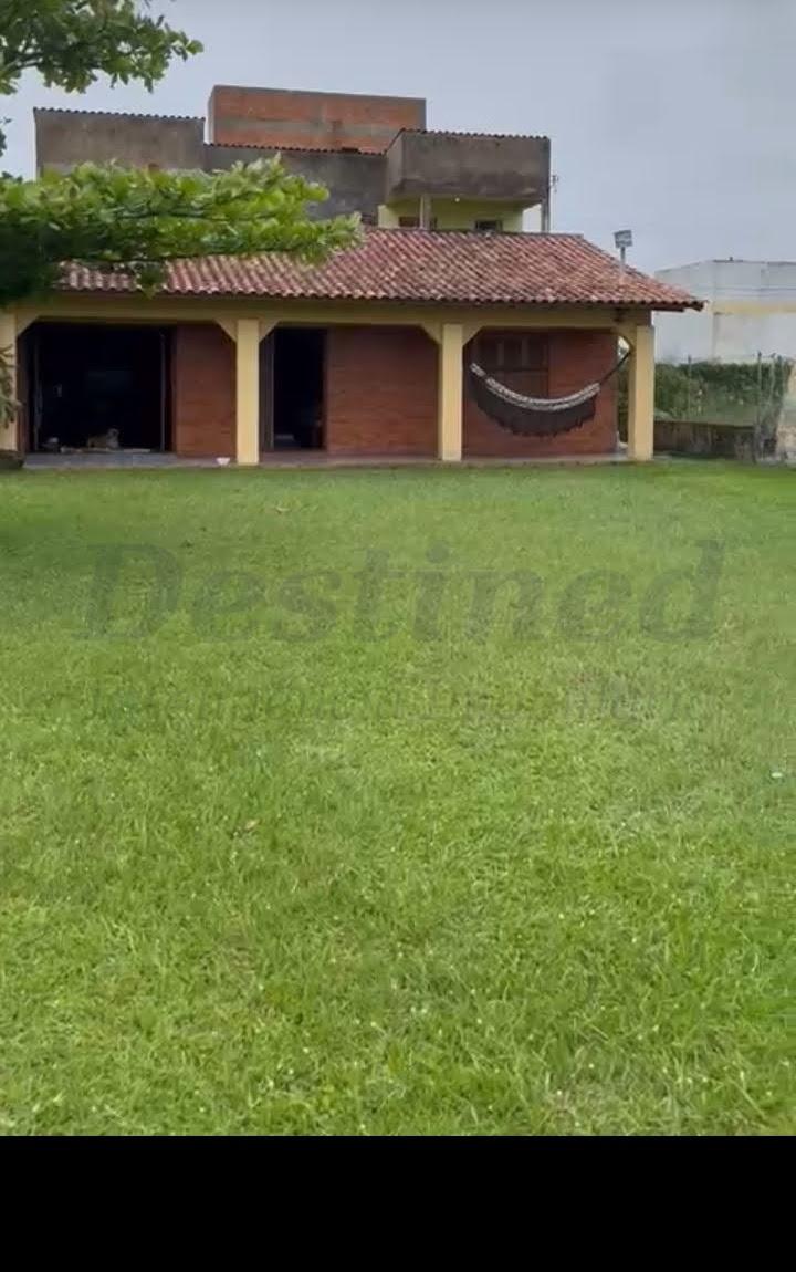 Oportunidade única casa com terreno de 720m²  a venda em Capão da Canoa