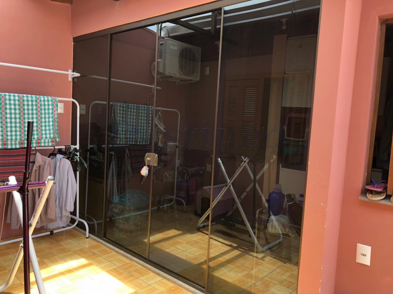 Sobrado 4 quartos para Venda no bairro Mato Grande em Canoas
