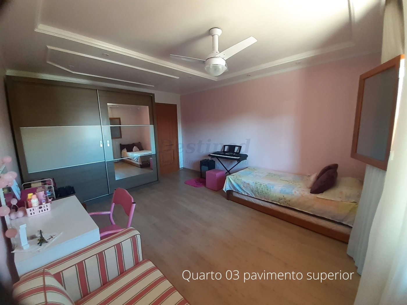 Sobrado 4 quartos para Venda no bairro Mato Grande em Canoas