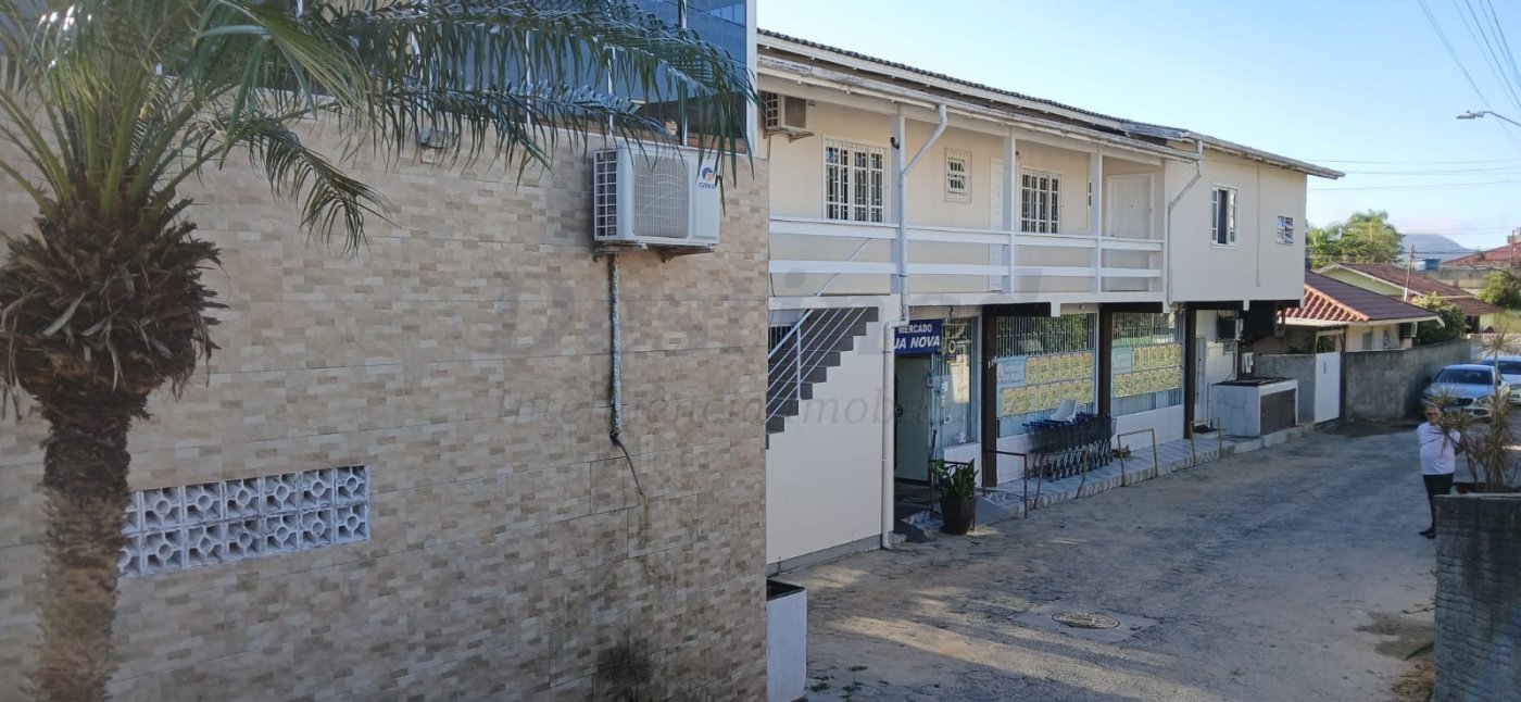Imóvel Comercial 5 quartos para Venda no bairro Ingleses do Rio Vermelho em Florianópolis