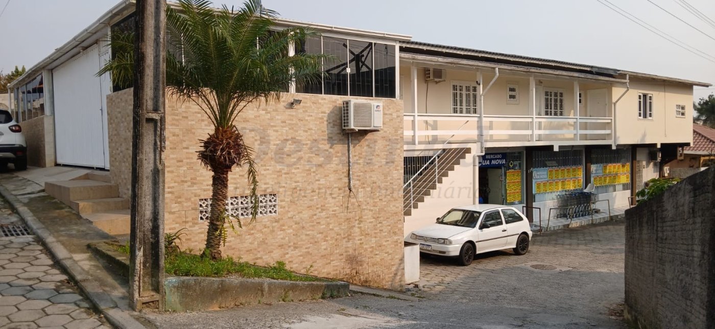 Imóvel Comercial 5 quartos para Venda no bairro Ingleses do Rio Vermelho em Florianópolis