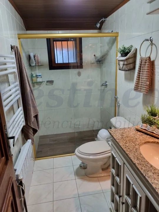 Casa 4 quartos para Venda no bairro Suzana em Canela