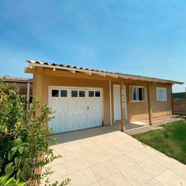 Casa 5 quartos para Venda no bairro Jardim Beira Mar em Capão da Canoa