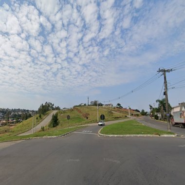 Terreno de Esquina Amplo e Bem Localizado – Oportunidade Única!