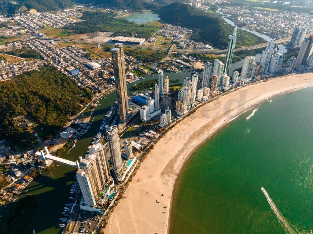 Apartamento 4 suítes para Venda no bairro Centro em Balneário Camboriú