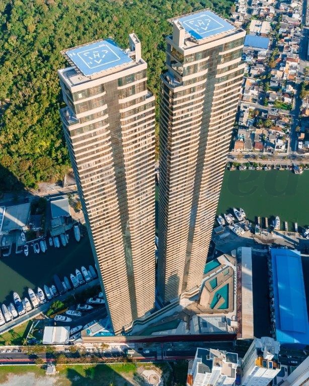 Apartamento 4 suítes para Venda no bairro Centro em Balneário Camboriú