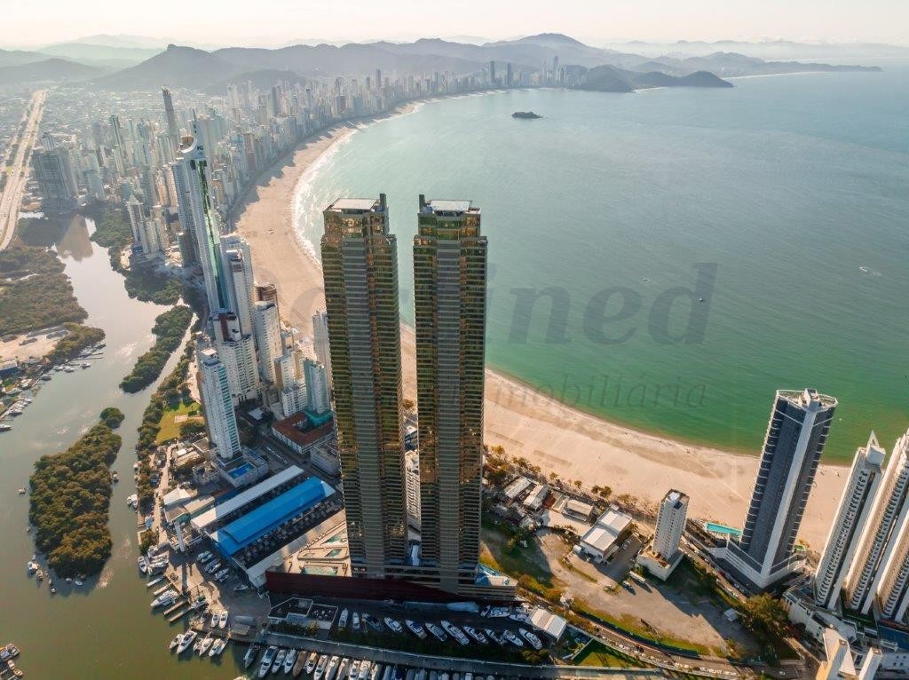 Apartamento 4 suítes para Venda no bairro Centro em Balneário Camboriú