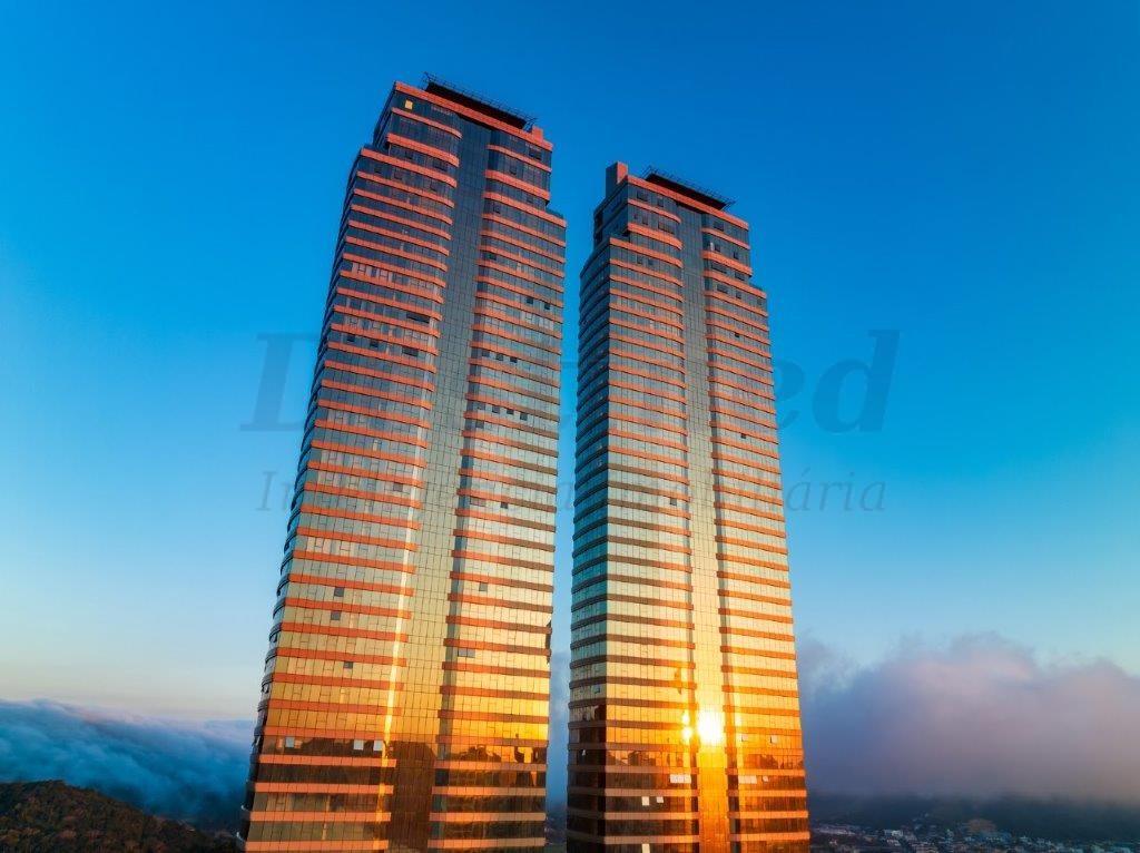 Apartamento 4 suítes para Venda no bairro Centro em Balneário Camboriú