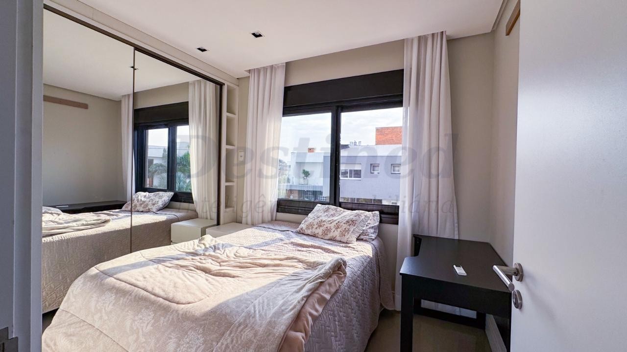 Casa 3 suítes para venda no bairro Lomba Grande em Novo Hamburgo