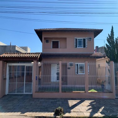 Sobrado 4 quartos para Venda no bairro Porto Blos em Campo Bom